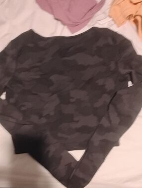 lululemon athletica Dark Gray Camo Crew Neck Sweater